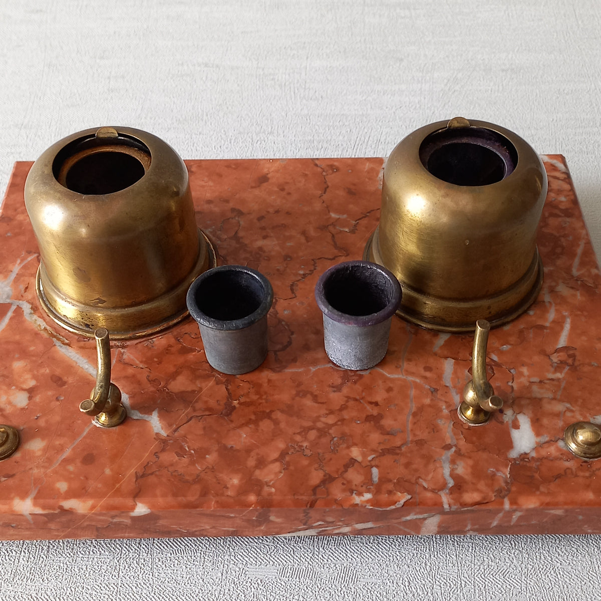 Vintage double brass inkwell and pen rest with marble base, French art deco desk decor