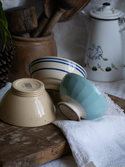 Three authentic French café-au-lait bowls in gently worn condition. Stack them for a slow weekend breakfast display, line them on an open shelf, or fill each with seasonal fruit for an easy pop of colour. 