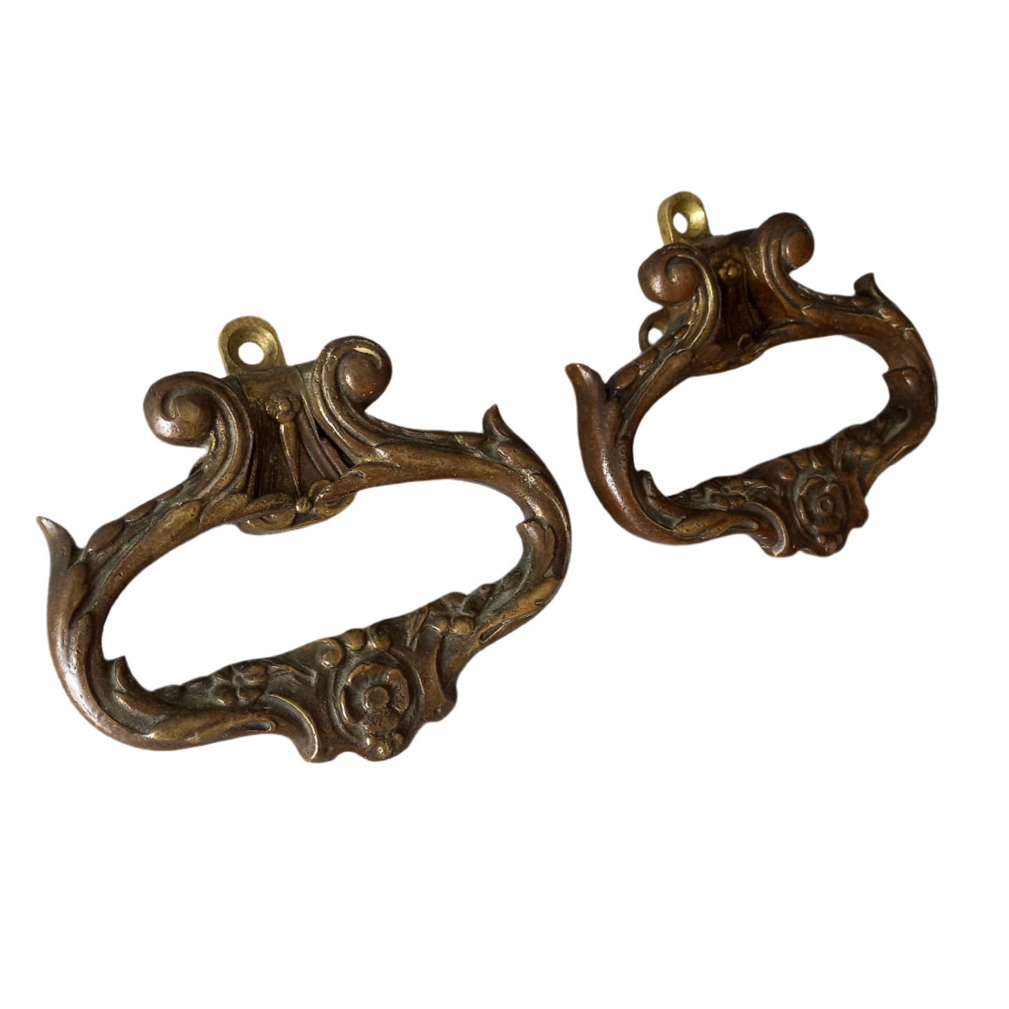 A stunning pair of French antique highly decorative bronze/brass drawer handles that have the maker's numbers to the rear, and are heavy, quality pieces that will be the wonderful finishing touch to a piece of furniture.