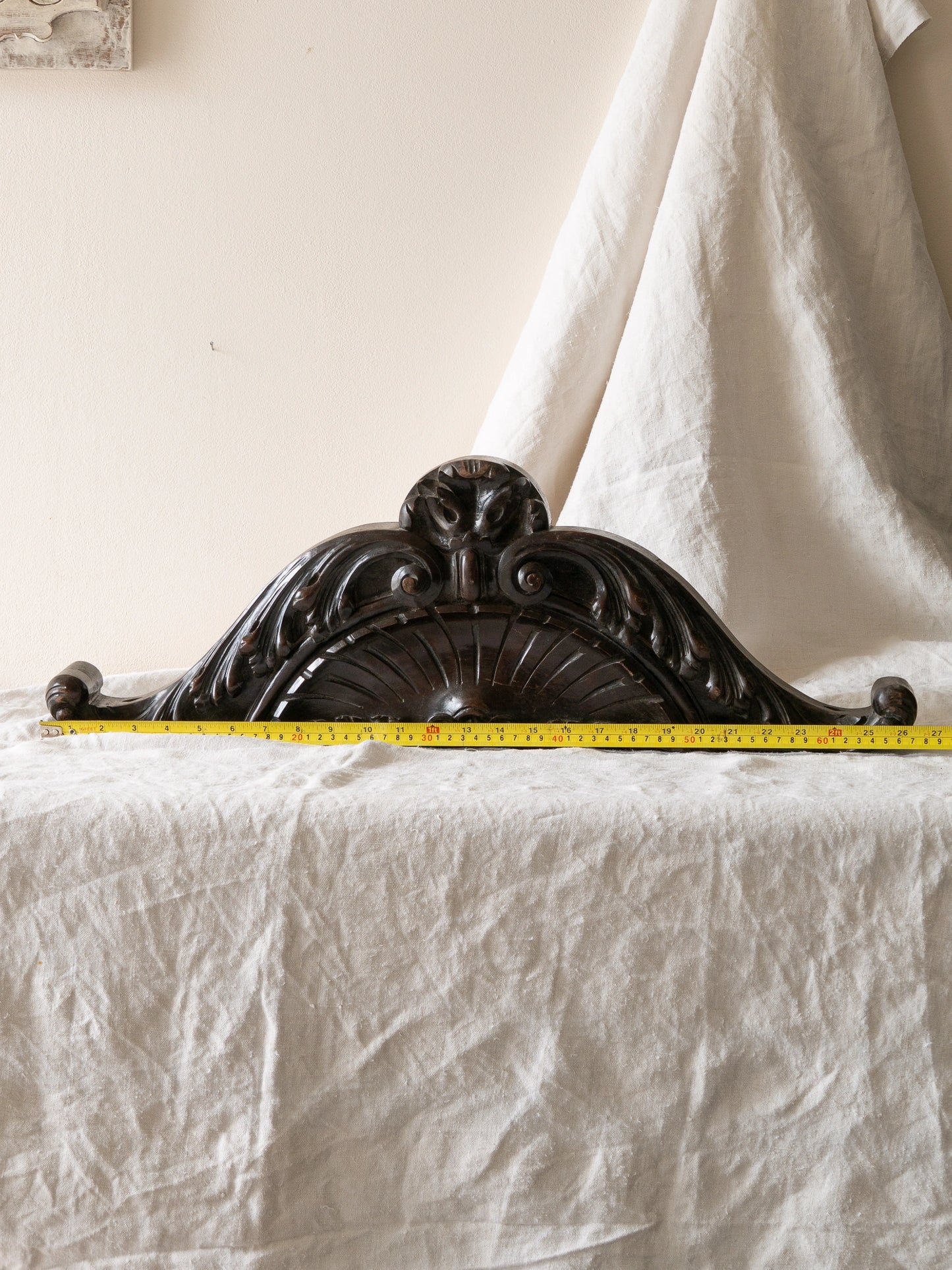 A stunning French antique carved dark wooden furniture pediment highly decorative and expertly crafted by a carpenter - this is a very heavy, quality piece and will look fabulous in any interior.