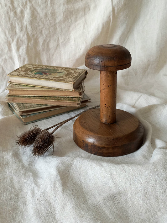 A beautiful French vintage/antique wooden hat stand/milliner's stand. This hand-made hat stand is a short, solid and sturdy piece with some good weight to it that will make a great piece of home decor in any interior, especially those inspired by rustic, country and farmhouse decor.