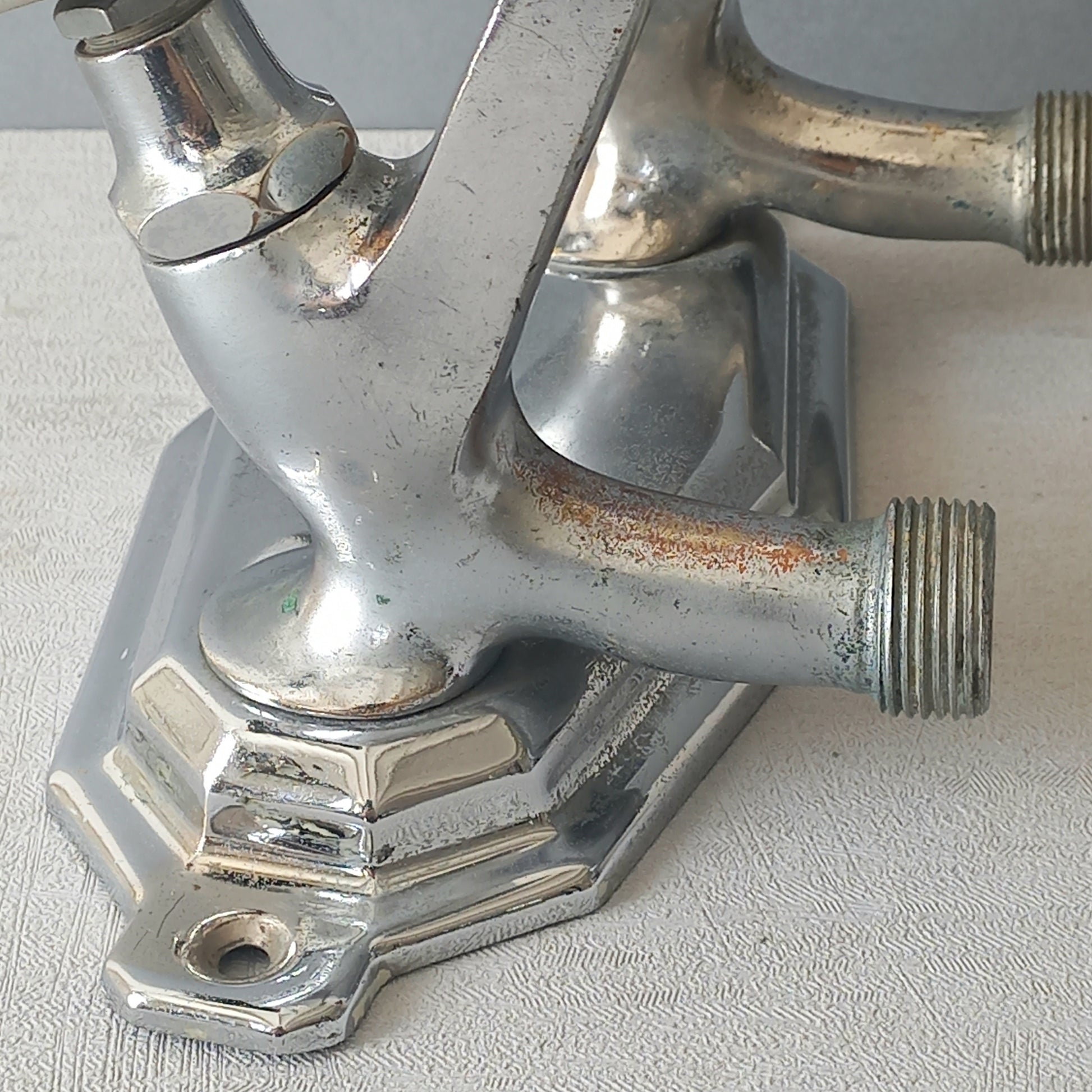 Stylish French vintage hot and cold faucet taps that are heavy, quality pieces probably dating from the 1930s time-frame. These old taps are being sold only as a restoration piece or project.