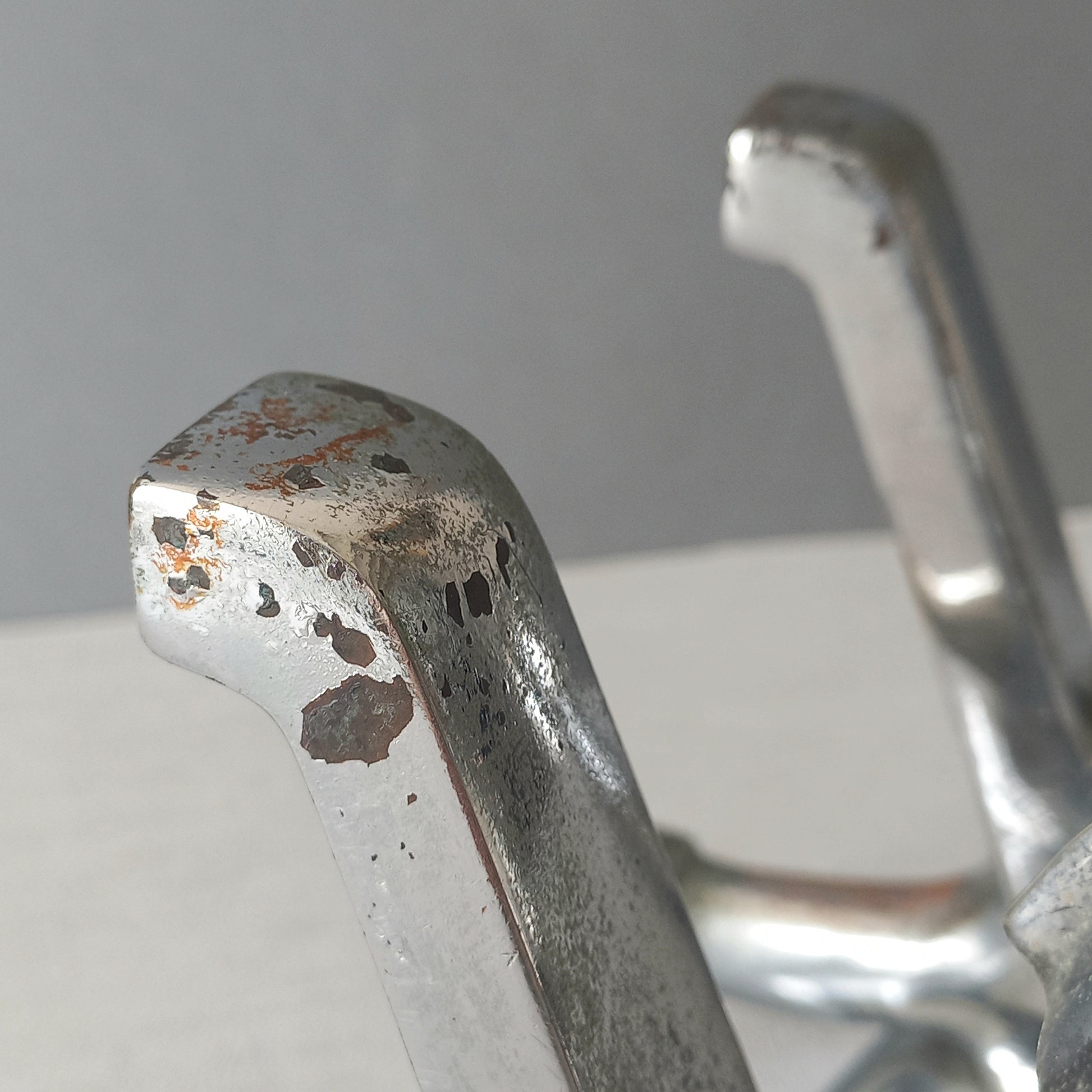 Stylish French vintage hot and cold faucet taps that are heavy, quality pieces probably dating from the 1930s time-frame. These old taps are being sold only as a restoration piece or project.