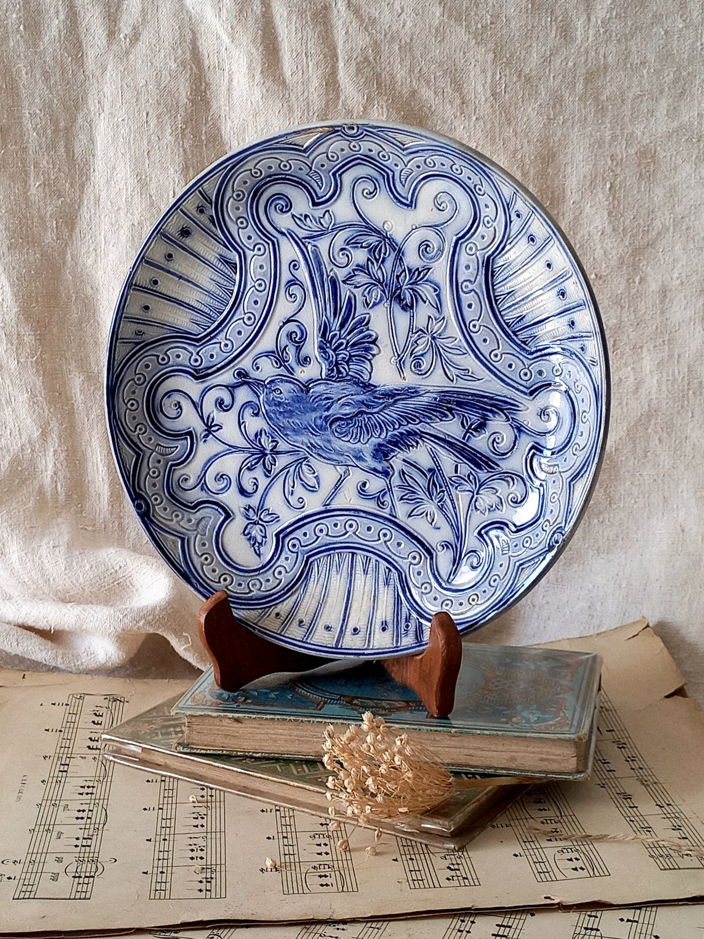 antique decorative majolica plate by premier Belgian manufacture, Wasmuel.