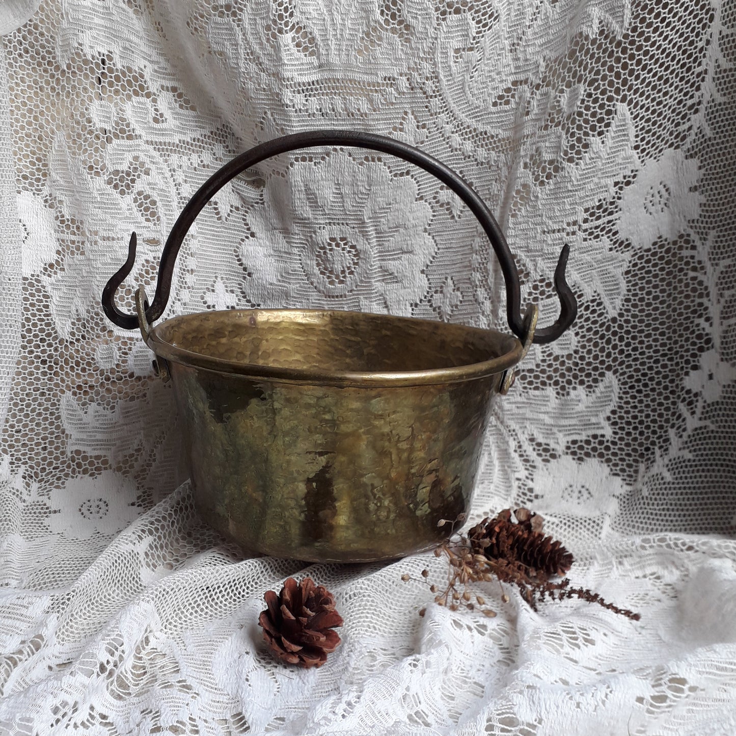 A wonderful little French vintage/antique brass hanging cauldron with an iron handle, a quality piece with substantial weight for its size. This delightful piece was hand-made, the joins beneath clearly visible,which makes it all the more charming. It will make a super piece of home decor or a hanging planter.