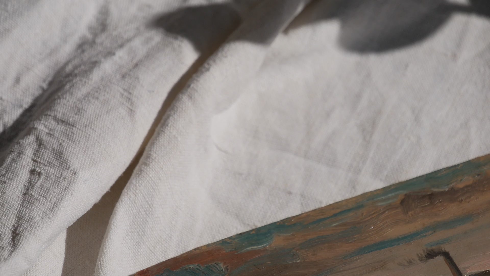 A beautiful pair of small coastal beach paintings on little wooden boards. Each original painting is wonderfully rendered with delightful and moody colours. The artist has signed one painting.

These original pieces of art look great displayed against a wall or on a mantelpiece, etc, and would also look equally nice on miniature easels as seen in two of our photos, or framed and on the wall - many possibilities!