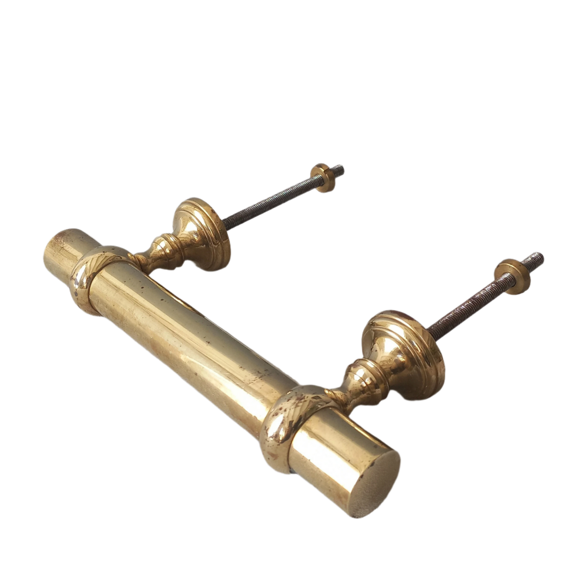 A stylish French vintage Parisian style brass door pull or door handle which will make an excellent finishing touch to any door!