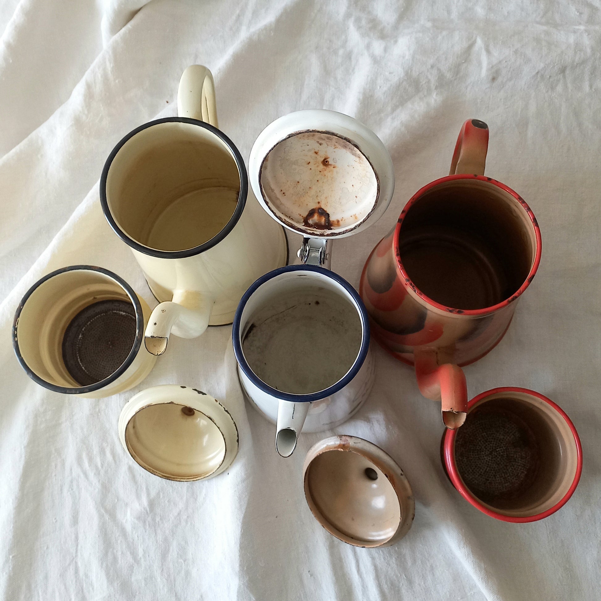 An instant collection of 3 x French fabulous vintage metal/enamel coffeepots in varying conditions and colours. These lovely old pots make great kitchen decor, especially in those of a rustic, country or farmhouse nature.
