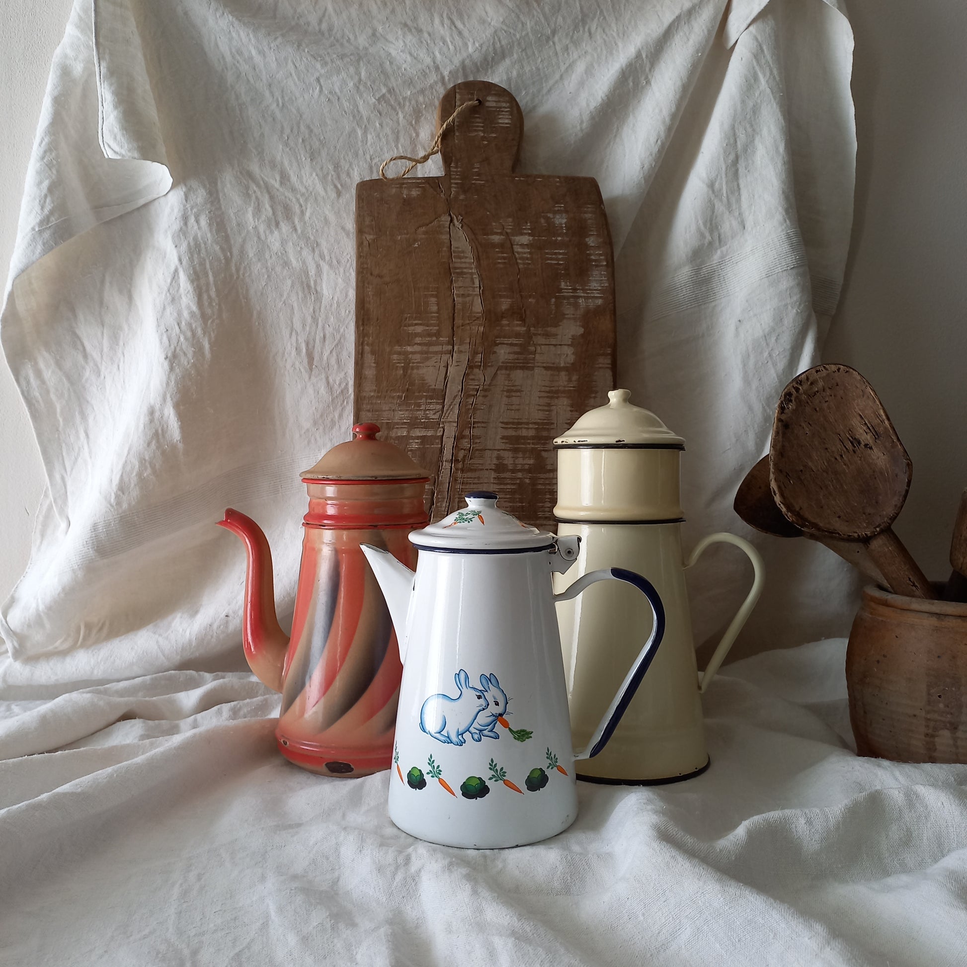An instant collection of 3 x French fabulous vintage metal/enamel coffeepots in varying conditions and colours. These lovely old pots make great kitchen decor, especially in those of a rustic, country or farmhouse nature.
