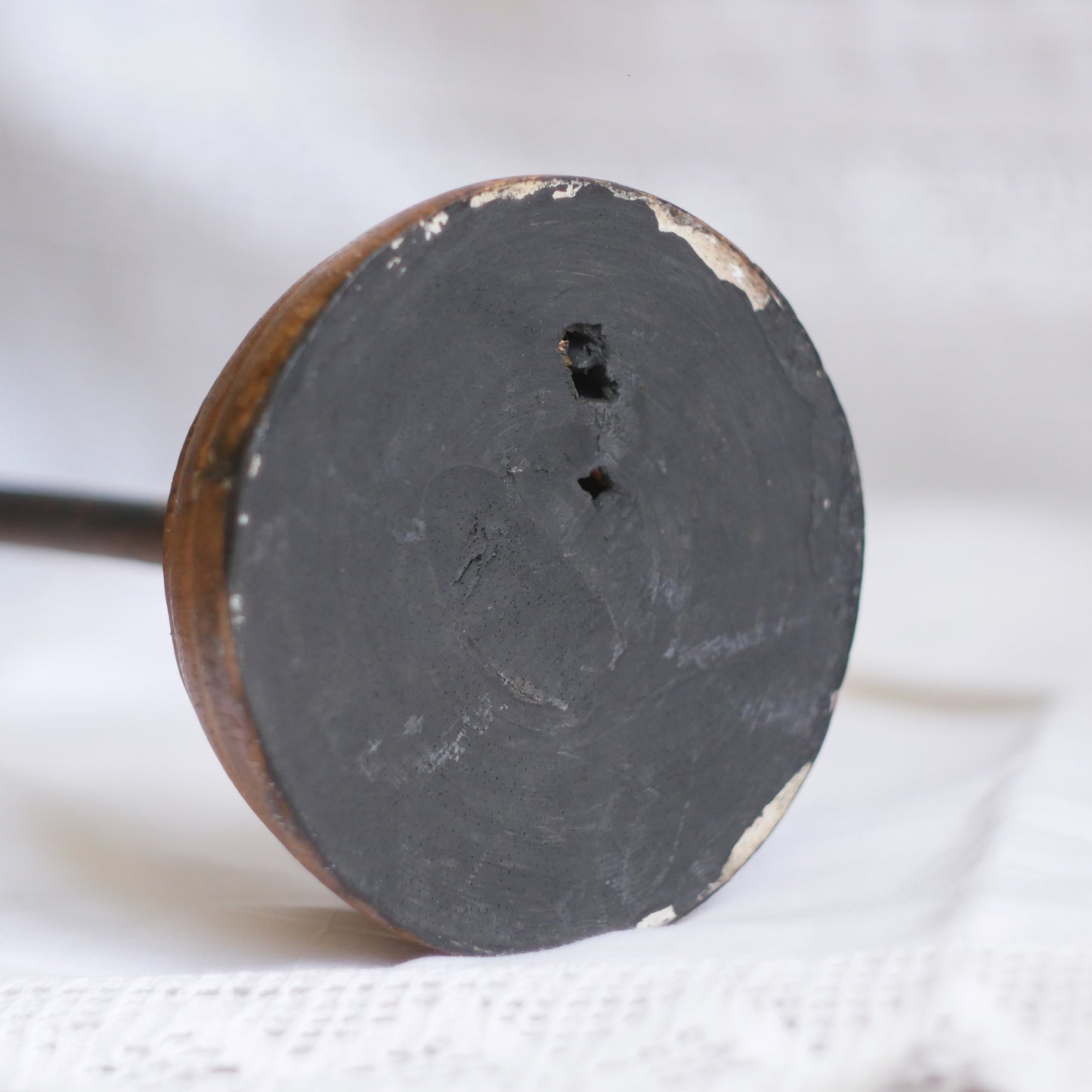 An attractive vintage wooden bird ornament, a piece of primitive folk art purchased here in France. This wonderful bird will make excellent decor in any interior and is also very cute!