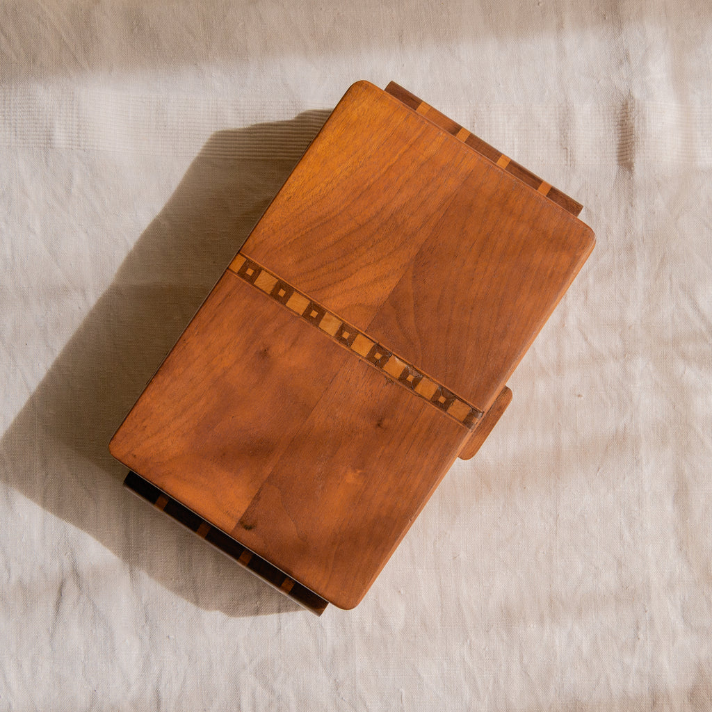 A beautiful French vintage wooden box, a hand-made piece with dove-tailed joints and inlaid design pattern - the colour of the wood is a wonderful golden brown and the hinges are strong. In summary a beautiful vintage box which makes an attractive piece of practical home decor.