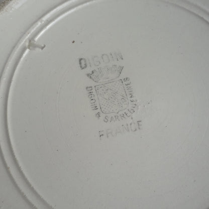 A nice little vintage ironstone white/cream chamber pot by premier French manufacturer, Sarreguemines, the perfect addition for a country home, bathroom decor, or even as a planter. Circa. 1920 - 1950.