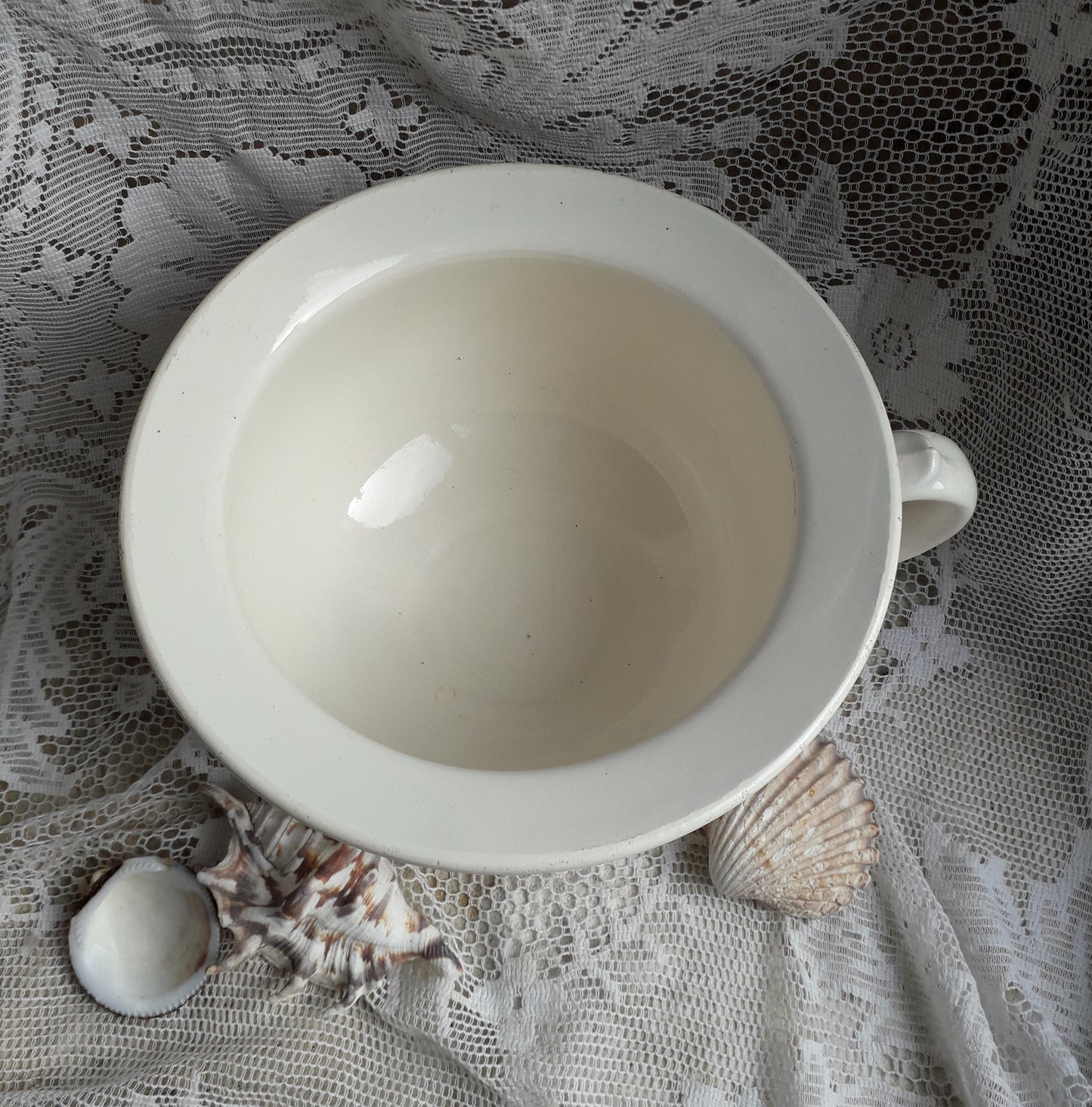 A nice little vintage ironstone white/cream chamber pot by premier French manufacturer, Sarreguemines, the perfect addition for a country home, bathroom decor, or even as a planter. Circa. 1920 - 1950.